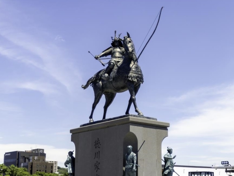 岡崎市と名古屋の相続相談税理士法人/東岡崎事務所近くの徳川家康像
